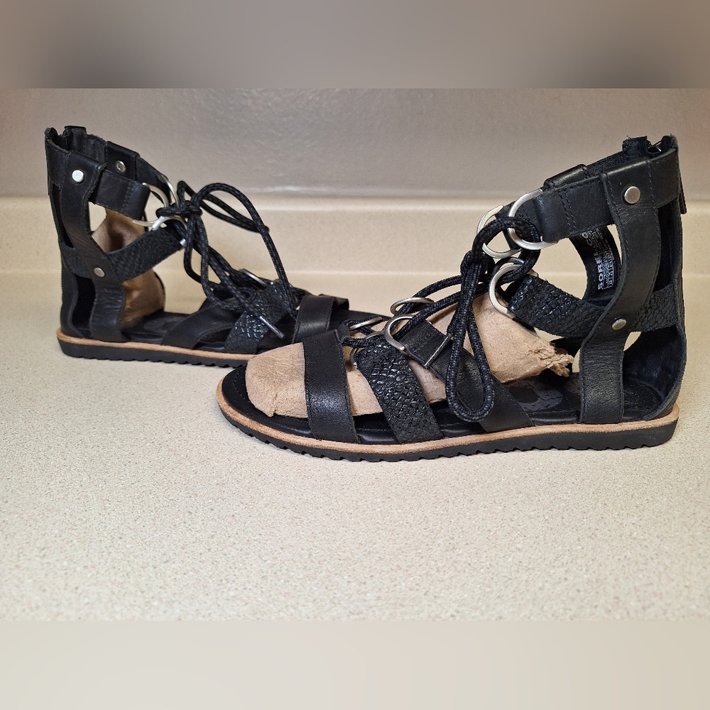 Sorel Black Gladiator Sandals Lace-Up Design